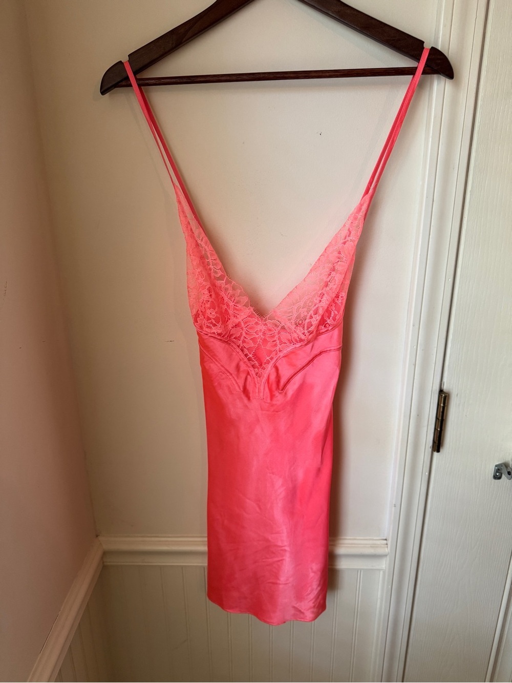 Victoria's Secret Coral Lace Slip Size Small